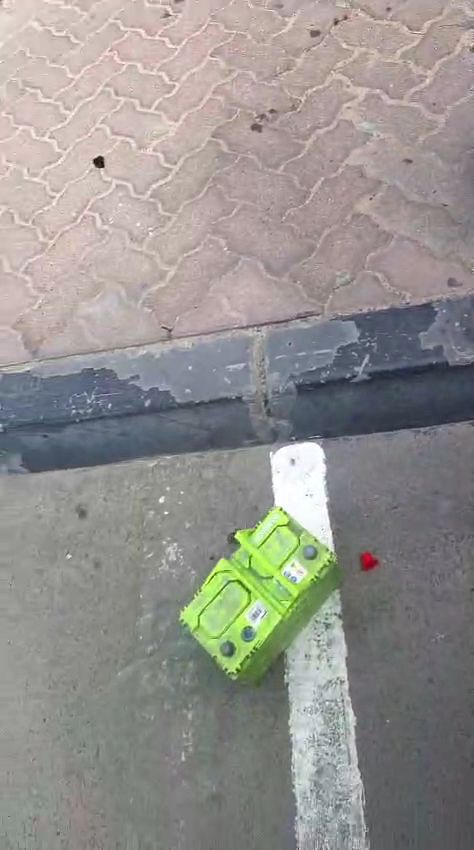 A car battery on the roadside — the kind of call Fiaz answers at any hour